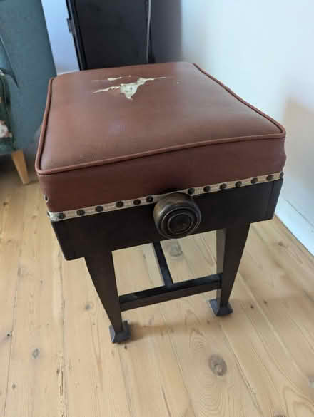 Photo of free Piano stool (BS7) #2