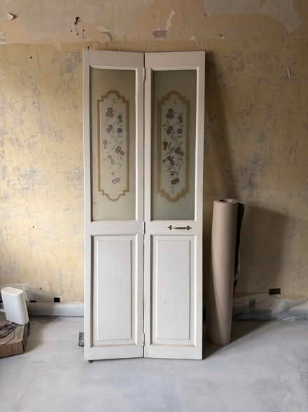 Photo of free Bifold door (ME2) #1