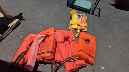 Photo of free life jackets adult and children (Kent Island) #1