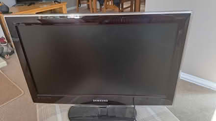 Photo of free Samsung 21" TV (Littlehaven) #1