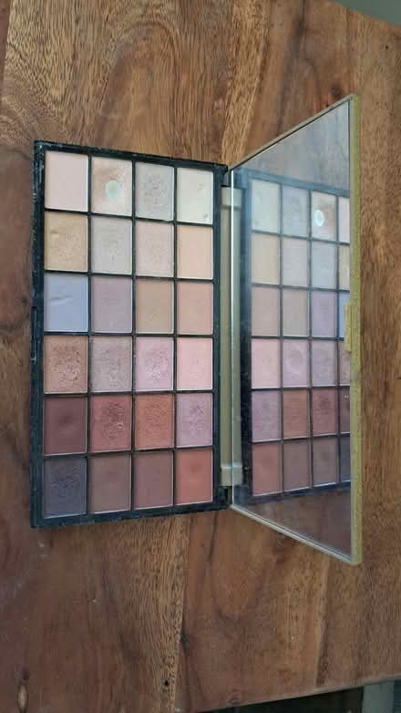Photo of free Make up (Southall Green) #1