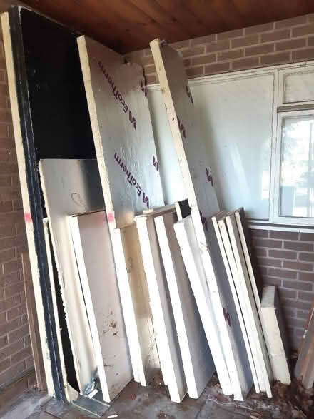 Photo of free Sheets of insulation (Sundorne SY1) #3