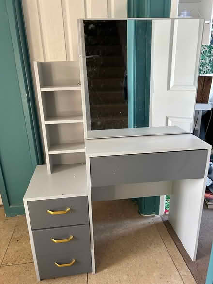 Photo of free Vanity unit with stool (OX29, witney) #1