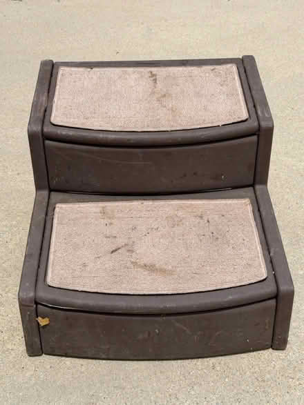 Photo of free Dog stairs for car (Darien - near 75th x Cass Ave.) #1