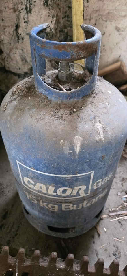 Photo of free Gas bottle 15kg (Neilston G78 3DN) #1