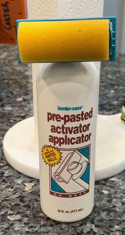 Photo of free Wallpaper Border Adhesive Applicatr (Ashburn Farm) #1