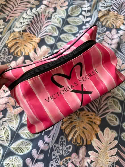 Photo of free Victoria’s Secret washbag (Dean Court OX2) #1