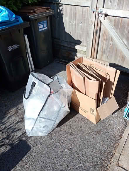 Photo of free Job lot of moving boxes & large IKEA bags (Minskip YO51) #1