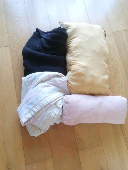 Photo of free pillows and blankets (Copeswood CV3) #1