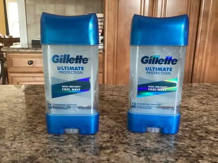 Photo of free 2 Gillette Antiperspirants (Holmdel/Takolusa Drive) #1