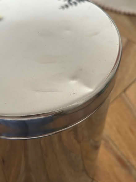 Photo of free Bathroom bin (N16 Nr Stoke Newington Common) #2
