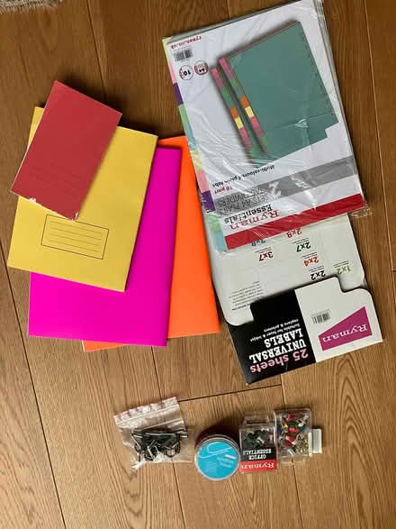 Photo of free bag of Stationery (Maida Vale W9) #1