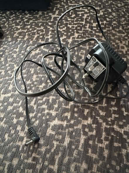 Photo of free Random charger (Cheltenham) #1