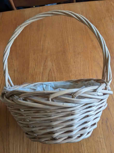 Photo of free wicker flower basket (Stilton PE7) #1