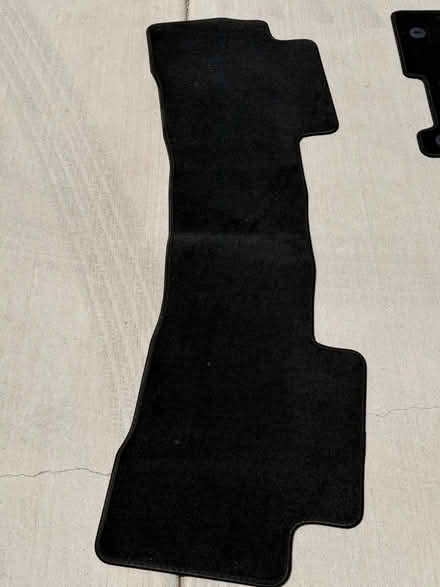 Photo of free 2022 Hyundai Tucson Floor mats (Darien - near 75th x Cass Ave.) #4