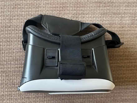 Photo of free VR Box/Headset (Finham CV3) #2