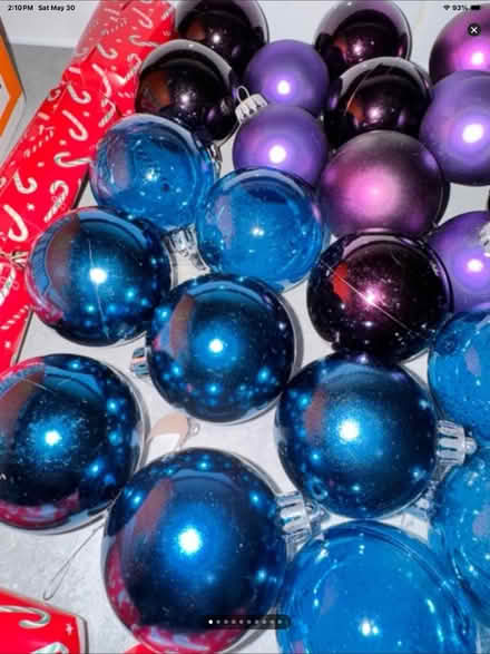 Photo of free Xmas decs. Already in a box 📦 (Pontefract WF8 area) #2