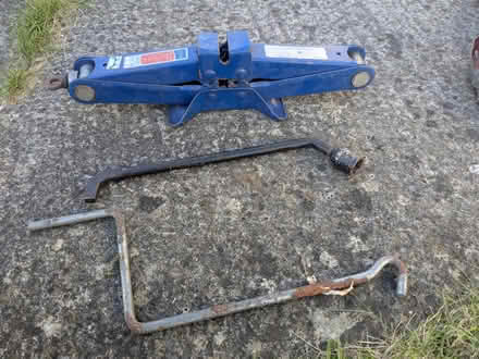 Photo of free Car jack (GL51) #1