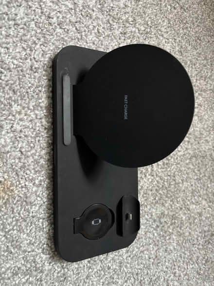 Photo of free 3 in 1 Fast Wireless Charging (LL29 - Old Colwyn) #1