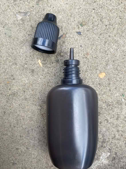 Photo of free Box of plastic dropper bottles (Horsham RH13) #2