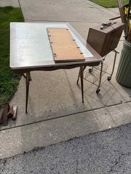Photo of free At Curb: 4005 Morton ave DG (Downers grove il) #2