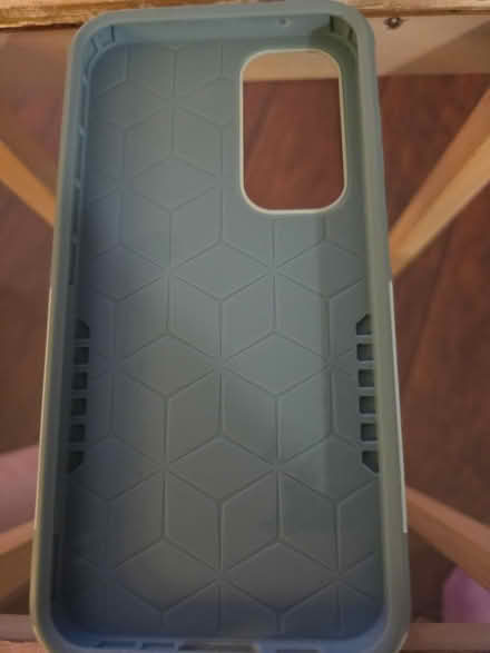 Photo of free Samsung Phone Case (Schaumburg & Barrington Rds) #2