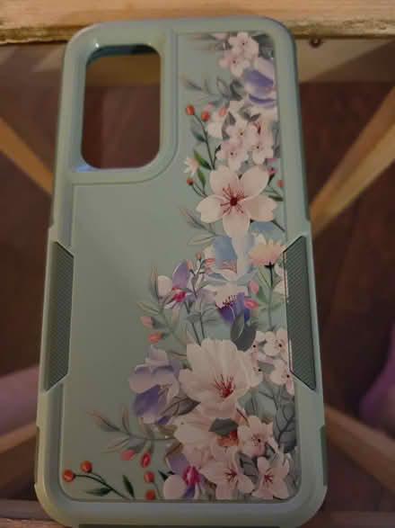 Photo of free Samsung Phone Case (Schaumburg & Barrington Rds) #1