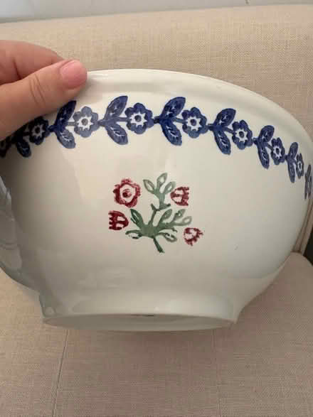 Photo of free Large vintage Laura Ashley biwl (Potters Bar EN6) #4