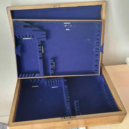 Photo of free Old empty cutlery box (DE21) #3