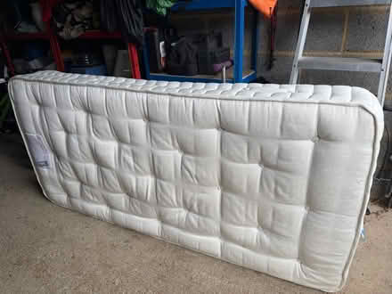 Photo of free Single mattress (Al3 4ld) #1