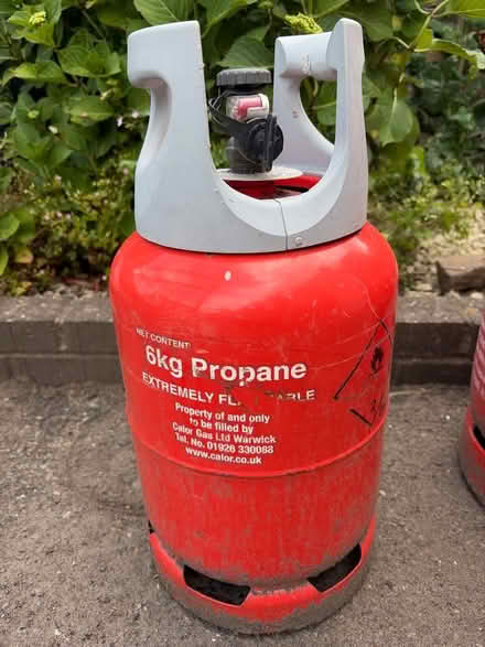 Photo of free 2 empty propane gas canisters. One13 kg the other 6 kg (Ambergate DE56) #2