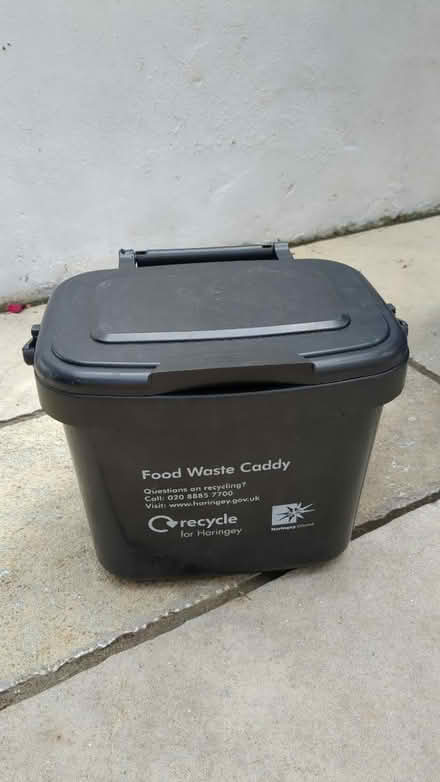 Photo of free Kitchen food waste caddy (Harringay Ladder N8) #1
