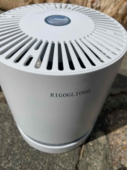 Photo of free Little air purifier (Horsham RH13) #2
