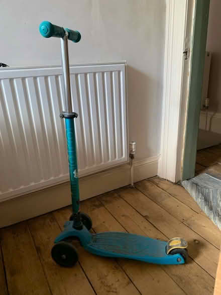 Photo of free Micro scooter (full size) (Morningside/Comiston EH10) #2
