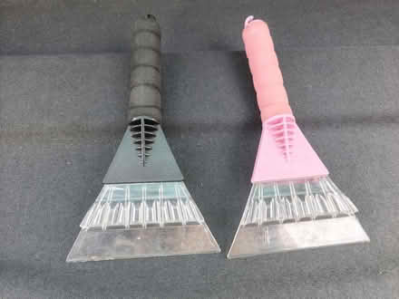 Photo of free Car ice scraper (RG15RA) #1