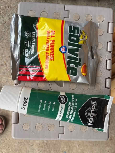Photo of free Wallpaper adhesive (Allington ME16) #1