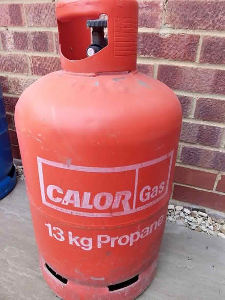 Photo of free 13kg propane canister (RG5 Woodley) #1