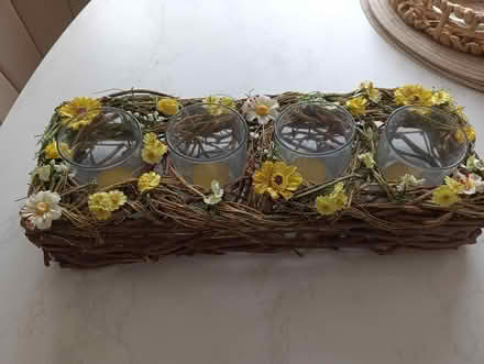 Photo of free Summer vibes floral table display (W5) #2