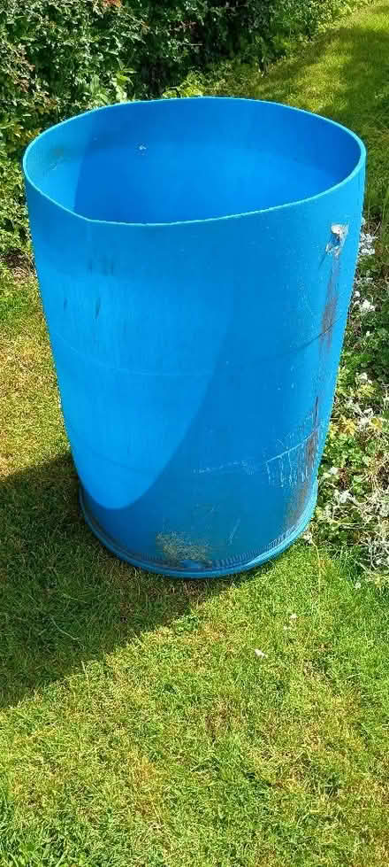 Photo of free Large plastic barrel - water butt (Thurcaston LE7) #1