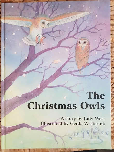 Photo of free Kid's book with lovely drawings (Stroud Merrywalks GL5) #2