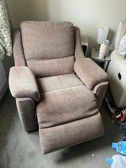 Photo of free Recliner chair (Harpur Hill SK17) #3