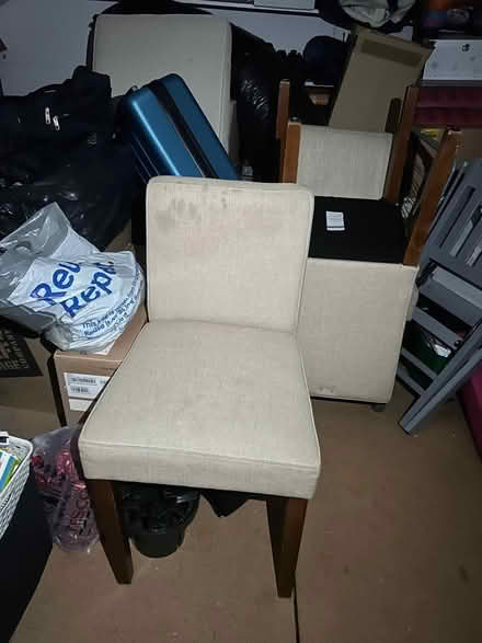Photo of free 3 dinning chairs (Freeland. Oxfordshire) #2