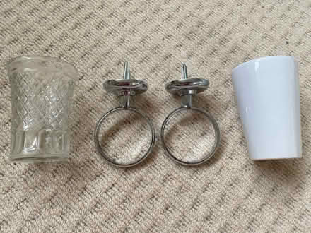 Photo of free Pair bathroom toothbrush holders (OX4 Iffley) #3