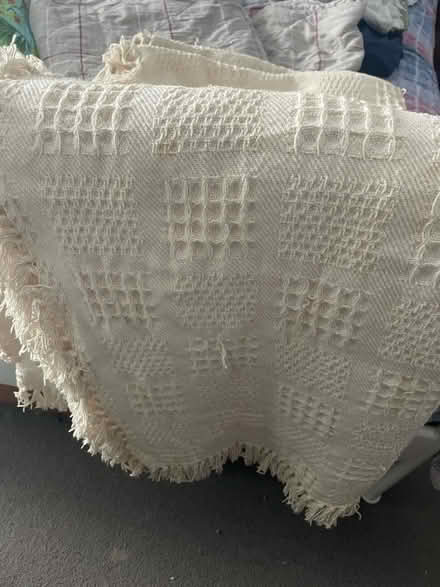 Photo of free large, cream, waffle throw (The Batch BS30) #1