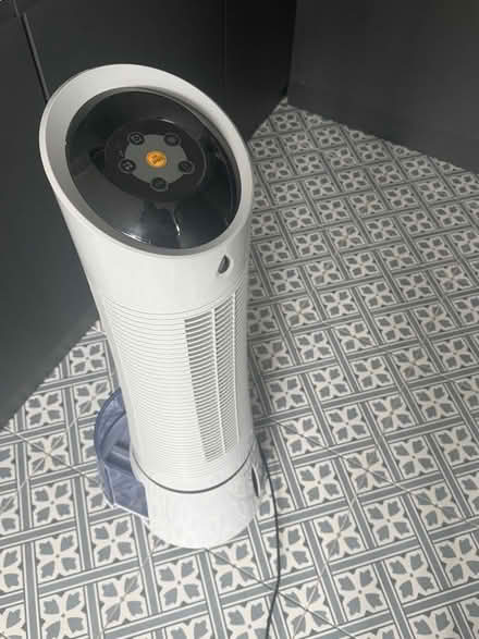 Photo of free Klarstein Air conditioner 4-in-1: air cooler, fan (South Croydon CR2) #4