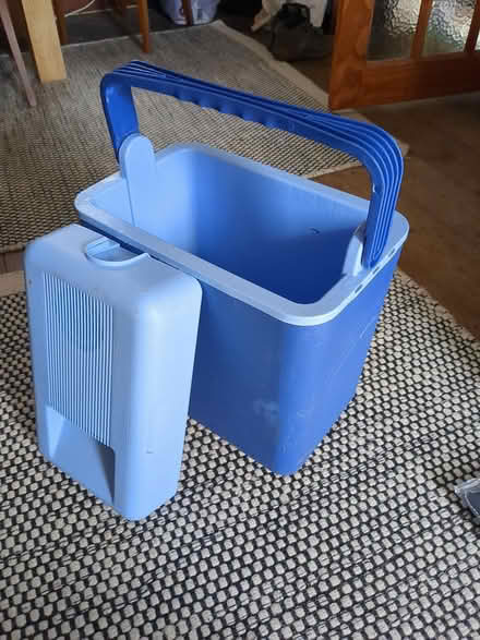 Photo of free 12v Coolbox (GL51) #2