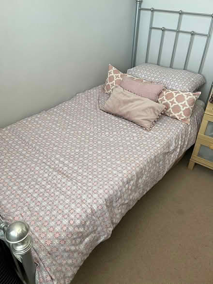 Photo of free Single bed (Stourport-on-Severn DY13) #1
