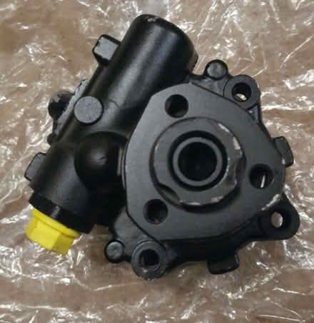 Photo of free Power steering pump (Armitage WS15) #2