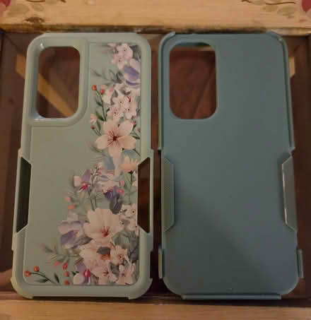 Photo of free Samsung Phone Case (Schaumburg & Barrington Rds) #3