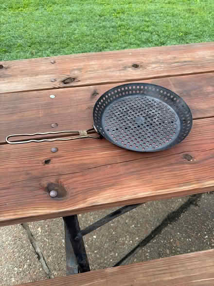 Photo of free Folding grill pan (Des Peres) #2